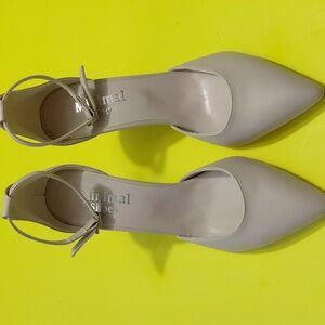 MINIMAL Women Ankle Strap Pointed Toe Shoe - 41